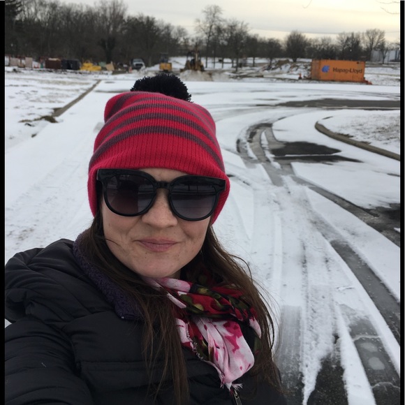 Meet your Posher, Elaine - Picture 3 of 6